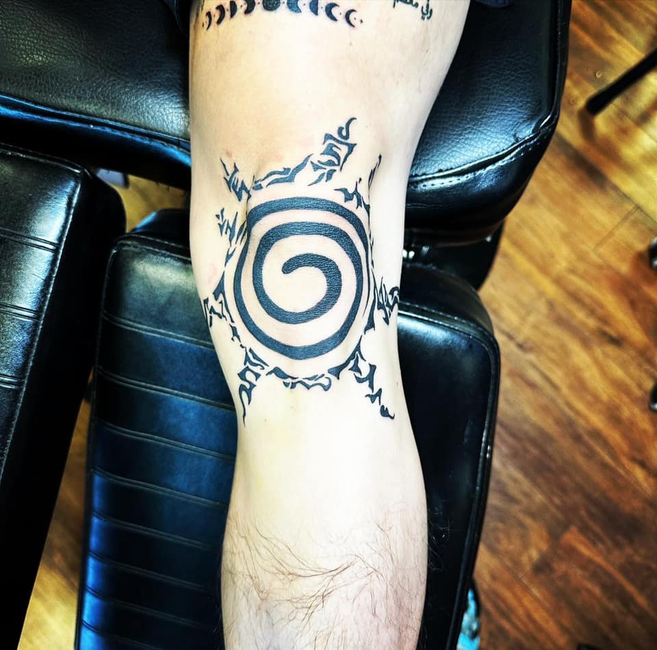 S1 spoilers] I'm sure most of you picked up on the hidden meaning behind  Jinx's tattoos, but I also noticed something interesting in Vi's tattoos as  well : r/arcane